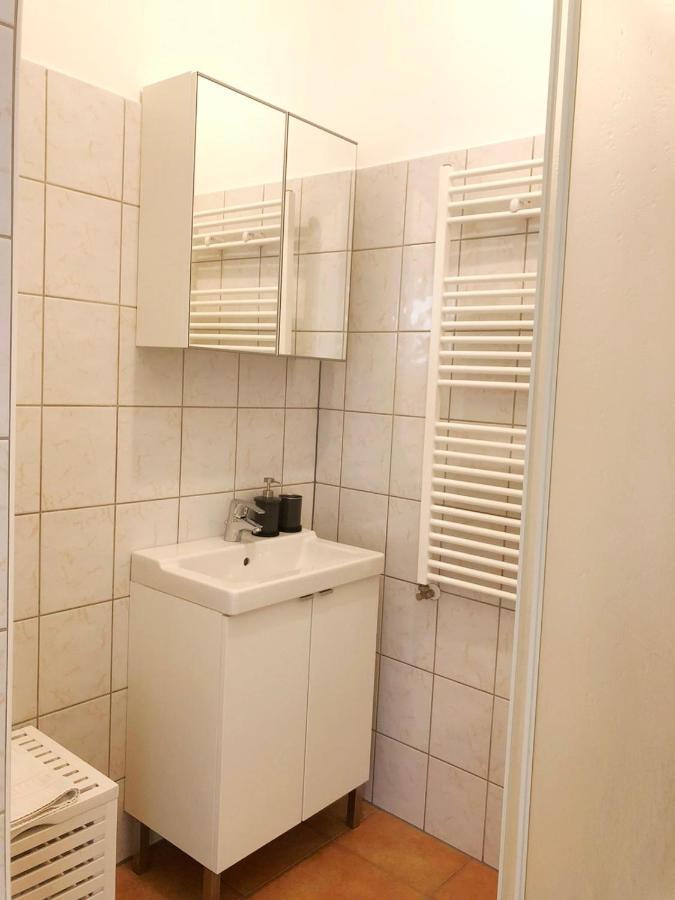 Home Away From Home Виена Екстериор снимка